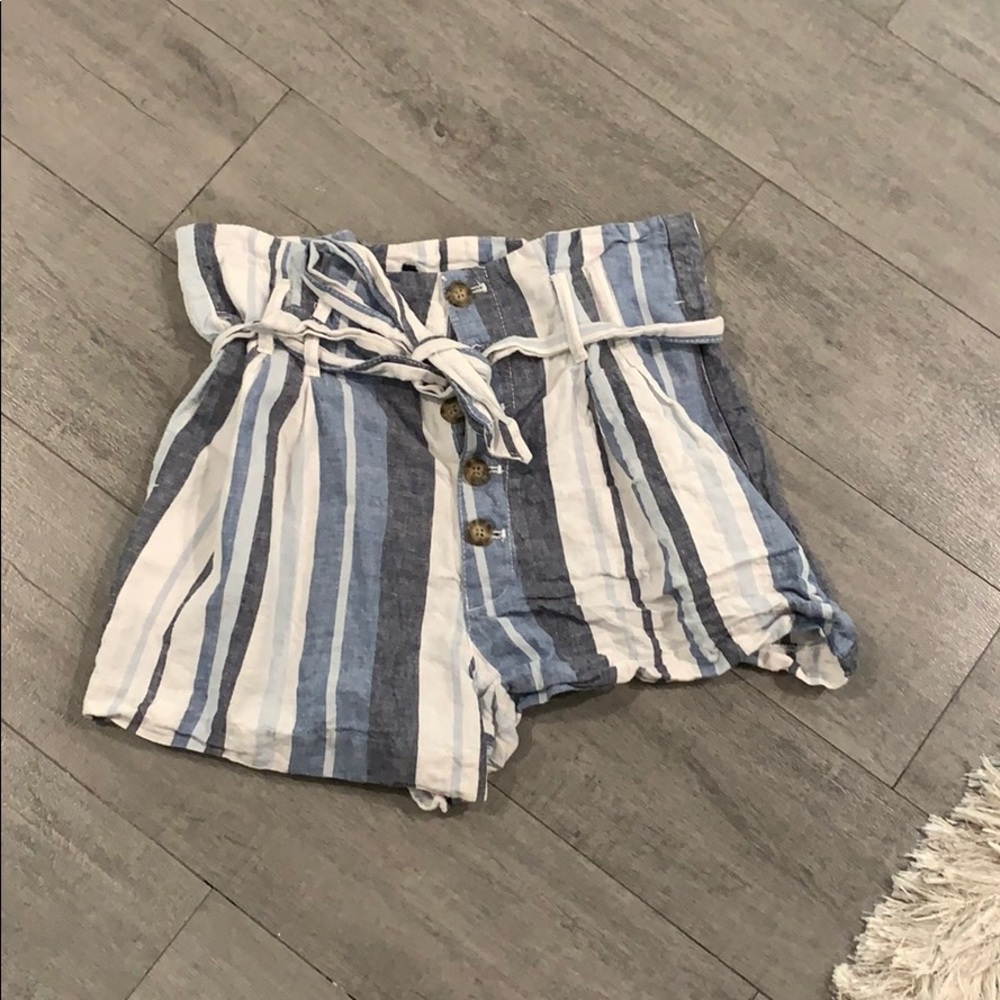 Linen short